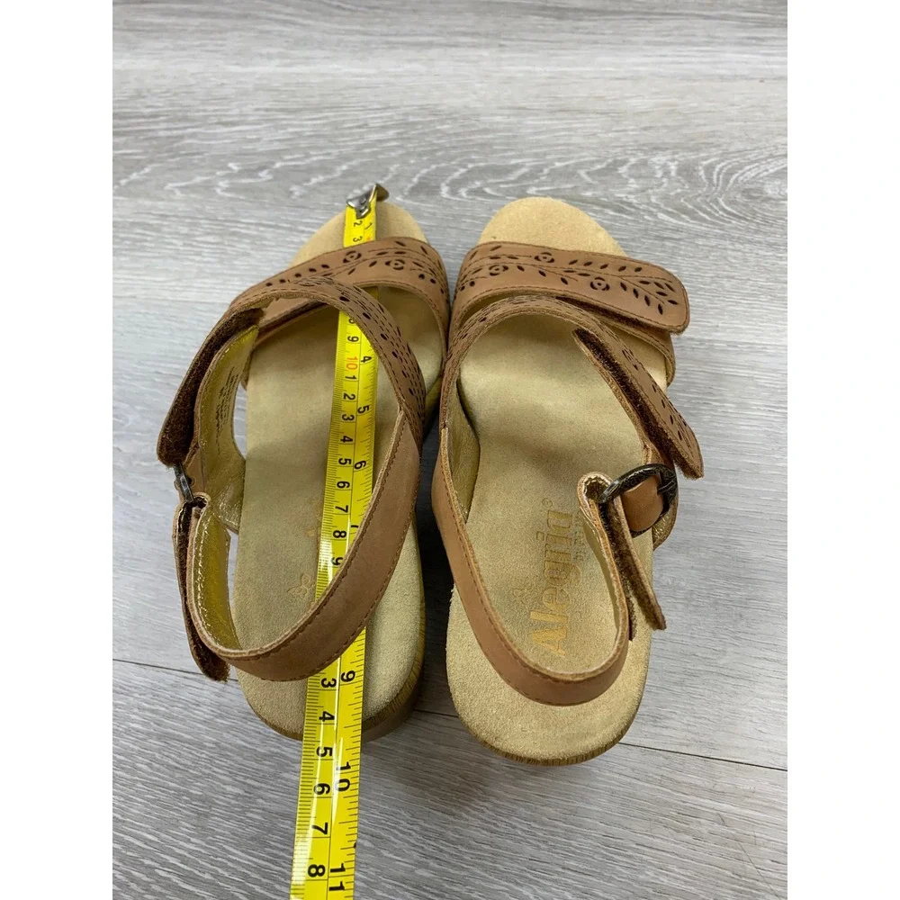 Alegria by PG Lite Roma Tan Leather Laser Cut Wedge Sandals 8 Comfort Shoes